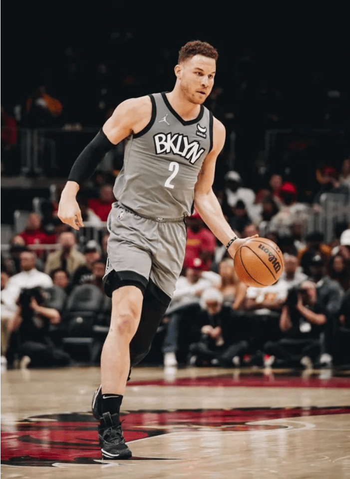 包含布鲁克林篮网发布备战花絮；赛后再遭质疑；全明星赛任务艰巨；身体对抗强度拉满的词条