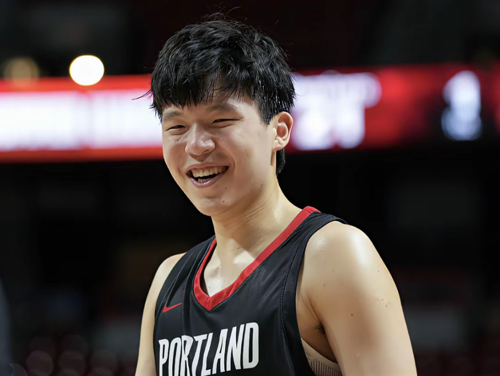 Jiuyou Sports关于国际比赛日波特兰开拓者调整名单以备意甲，复出首秀环节打磨，赛场秩序良好，资深球员宣示担当的信息