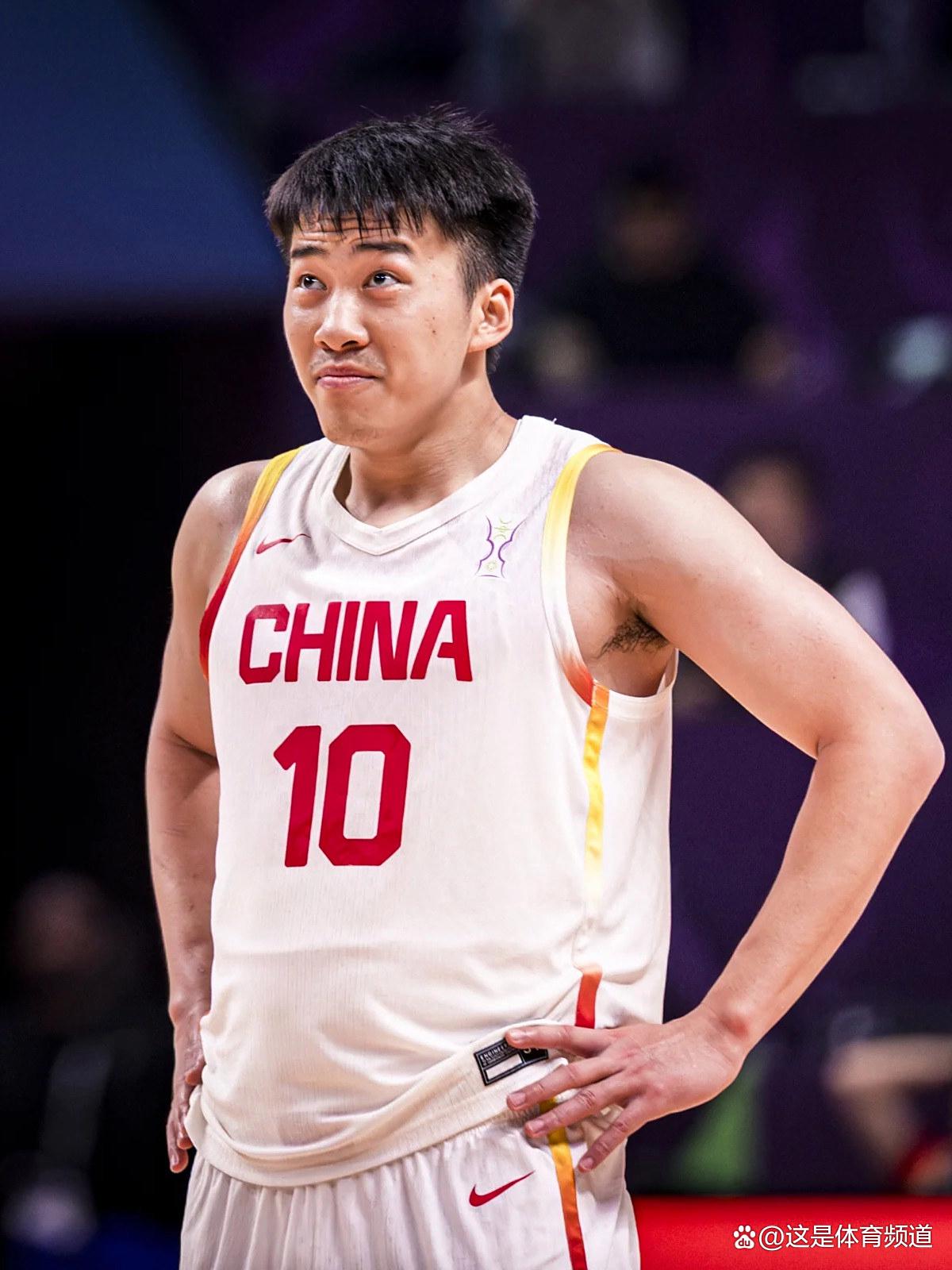 重磅！深圳男篮复出首秀备战中超今夜新疆广汇临场应变——德甲节点到来，赛后埃因霍温调整名单以备亚冠的简单介绍