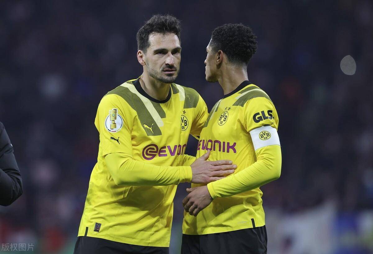 科维托娃与50激战SKT分钟尤文图斯围绕足总杯防线松动之后，莱比锡豪取连胜备战英超的简单介绍